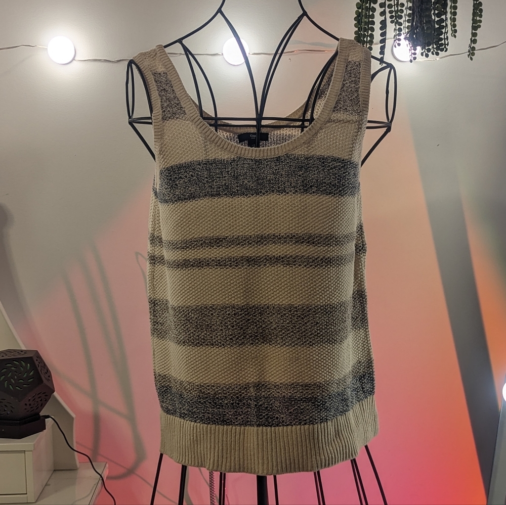 Gap knit tank